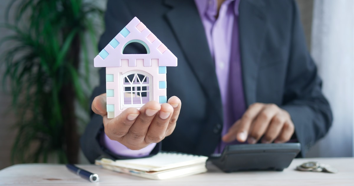 Choosing the Right Real Estate Broker